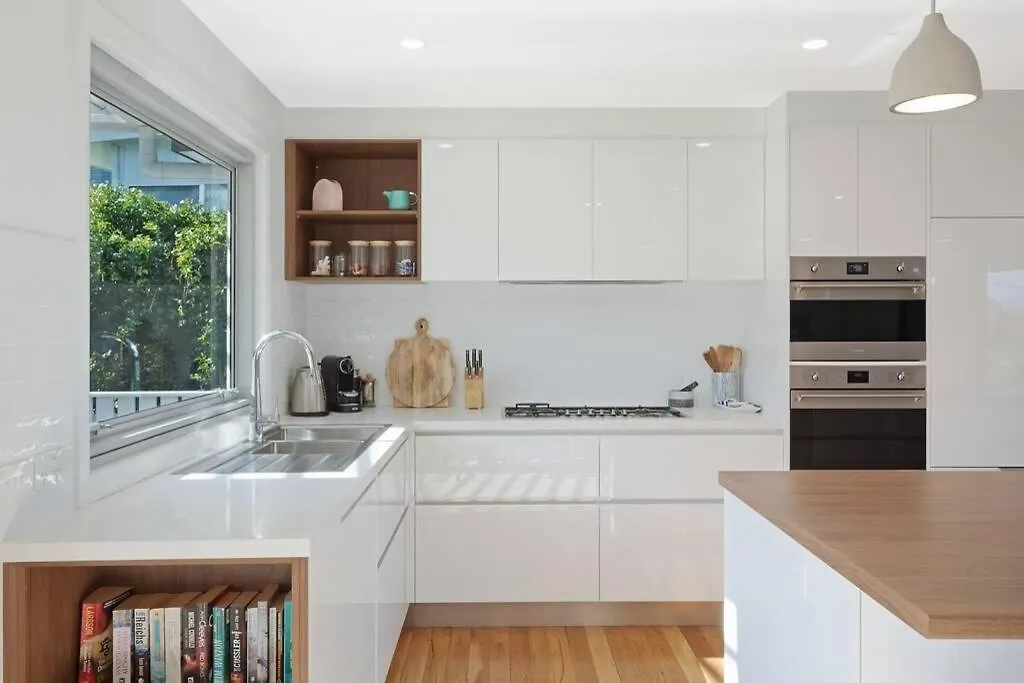 Ads On Collins - 4 Bedroom And Pet Friendly Merimbula Australia