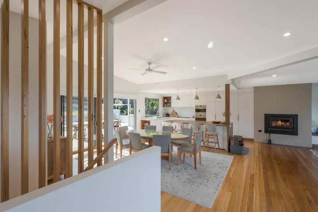 Ads On Collins - 4 Bedroom And Pet Friendly Merimbula 0*,  Australia