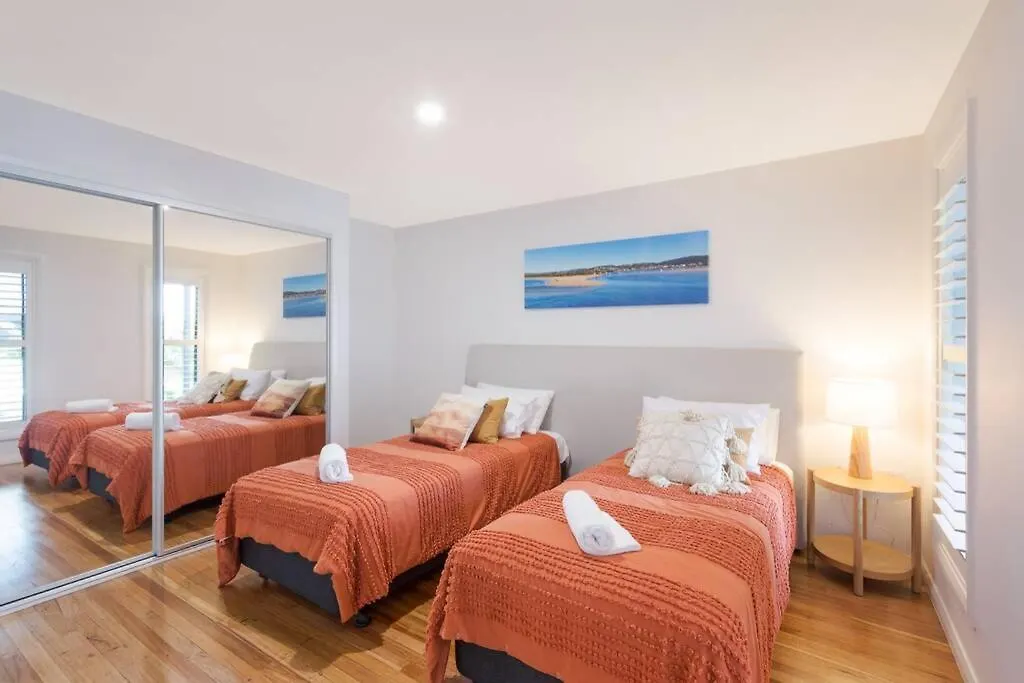 Ads On Collins - 4 Bedroom And Pet Friendly Merimbula
