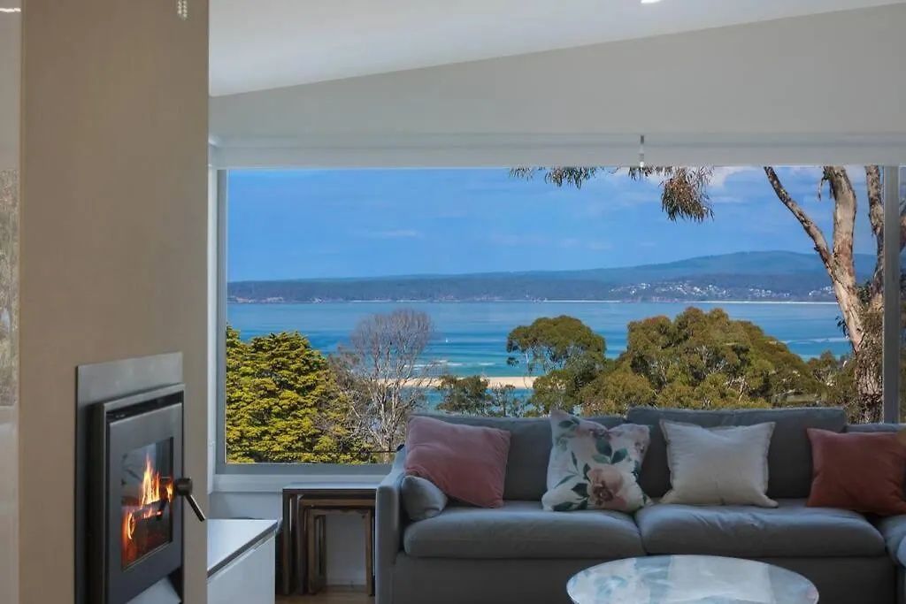 Ads On Collins - 4 Bedroom And Pet Friendly Merimbula